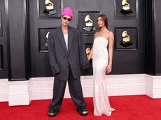 La gente se burla del traje excesivamente grande de Justin Bieber en los Grammy: “Con las medidas del Shaq”