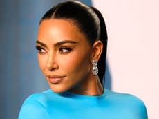 Acusan a SKIMS de Kim Kardashian de hacerle un photoshop “horrendo” a Tyra Banks en nueva campaña