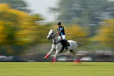 Mujeres juegan primer mundial de polo en Argentina