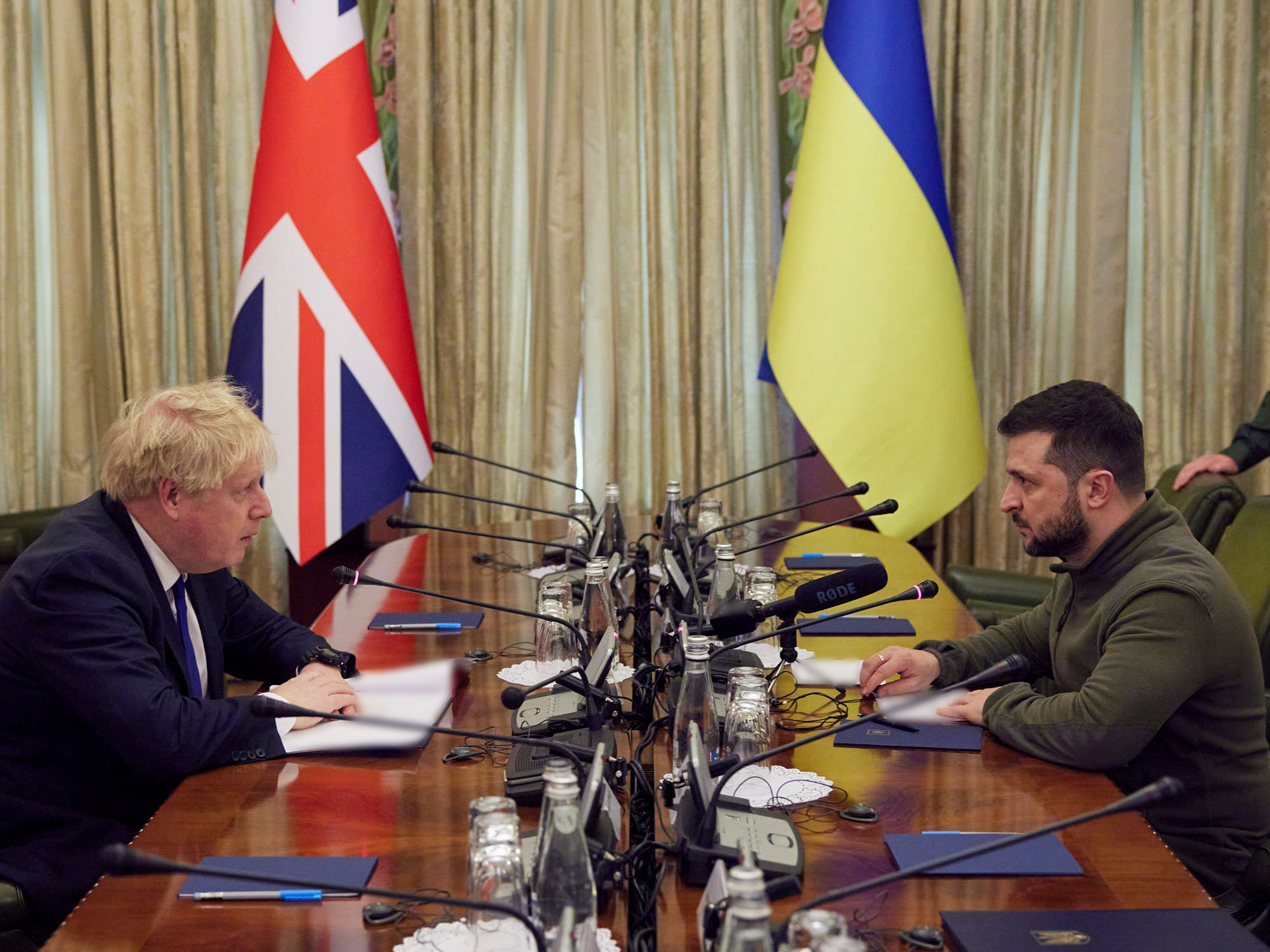 Boris Johnson visitó Kyiv el sábado para hablar con el presidente ucraniano