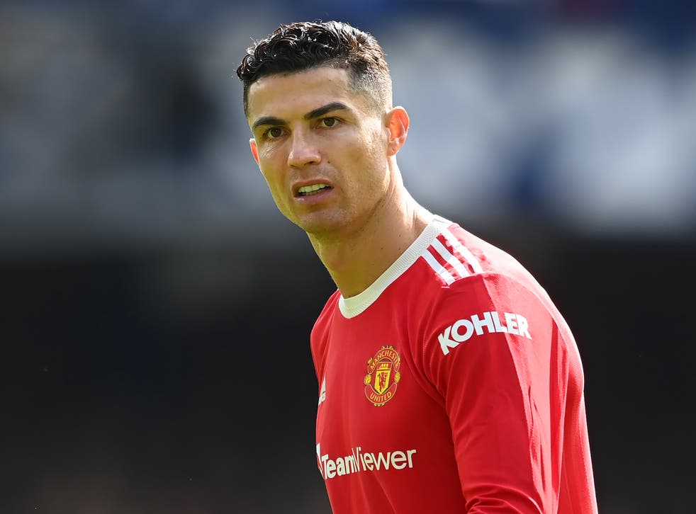 <p>El delantero del Manchester United Cristiano Ronaldo se disculpó por un “arrebato” tras el partido</p>