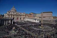 El papa condena la guerra en el Domingo de Ramos