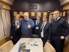¿Cómo llegó Boris Johnson a Kyiv? El primer ministro realizó un viaje secreto en tren a Ucrania