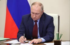 “Putin está acabado”: El abogado, Charles Taylor, presenta el caso contra el presidente ruso