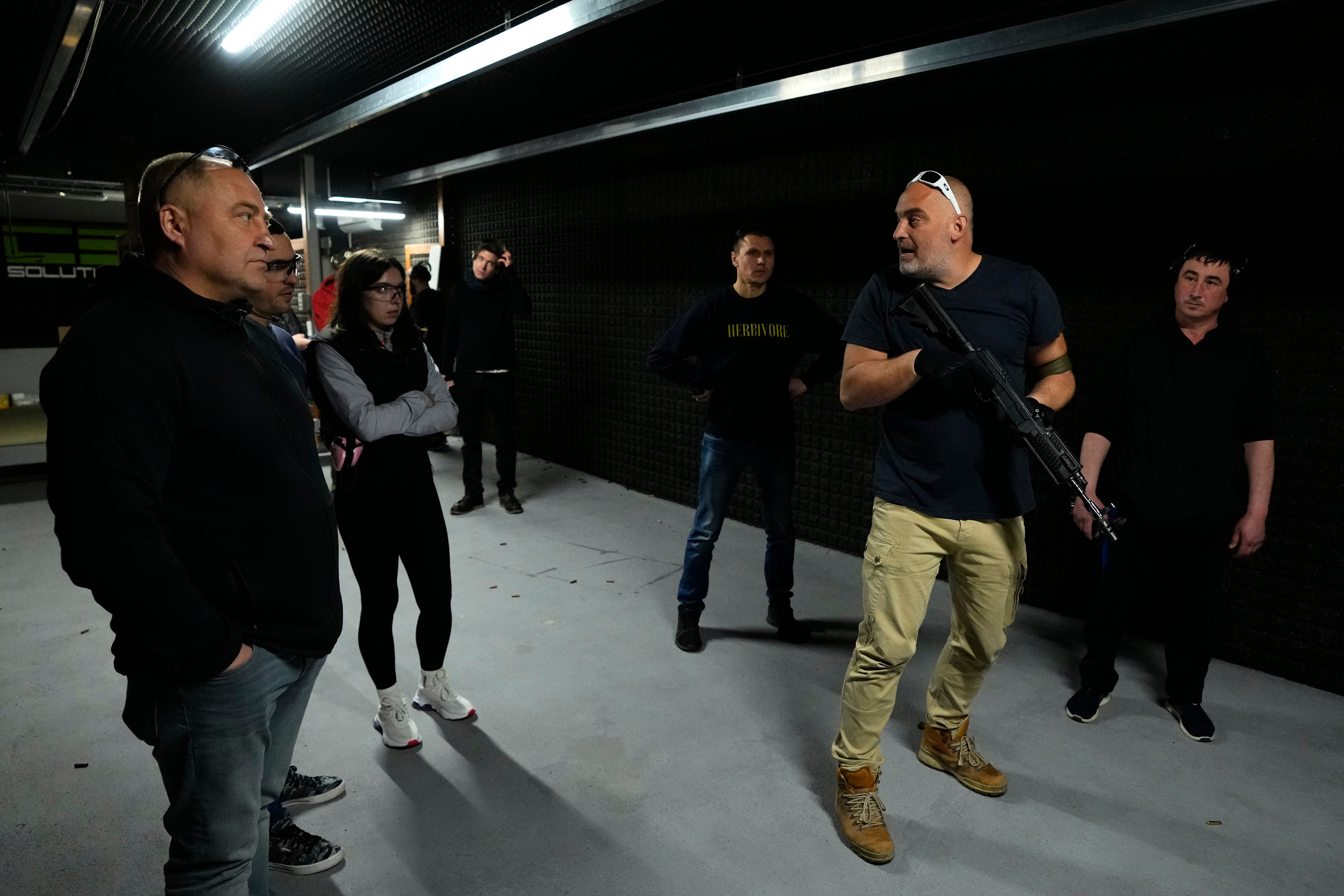 UCRANIA REP. CHECA-CLASES DE TIRO