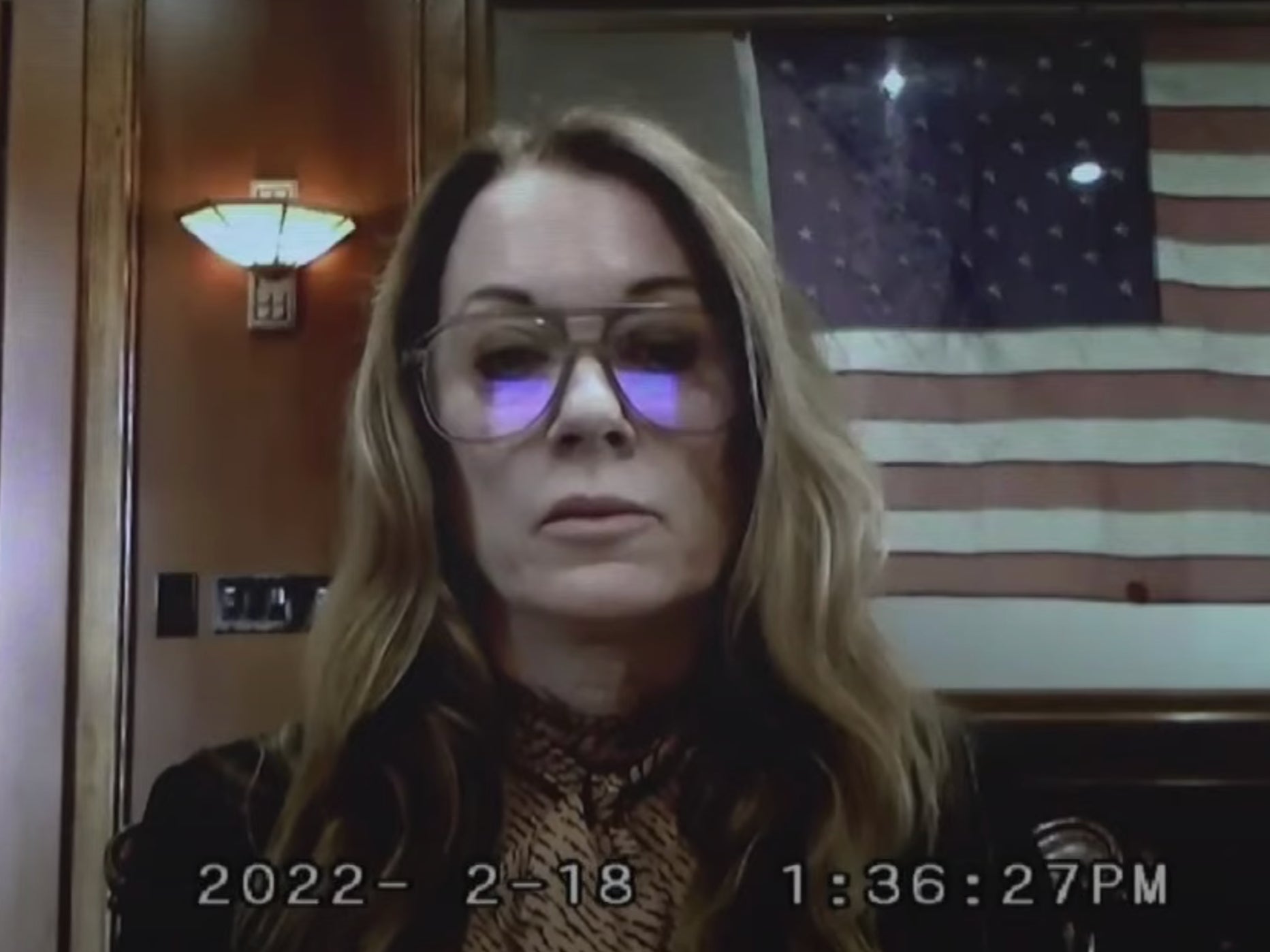 El testimonio de Kate James fue transmitido en forma de clip de vídeo el 14 de abril de 2022 en Fairfax, Virginia