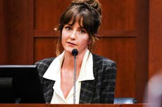 Expulsan como testigo a amiga de Johnny Depp por ver vídeos de juicio