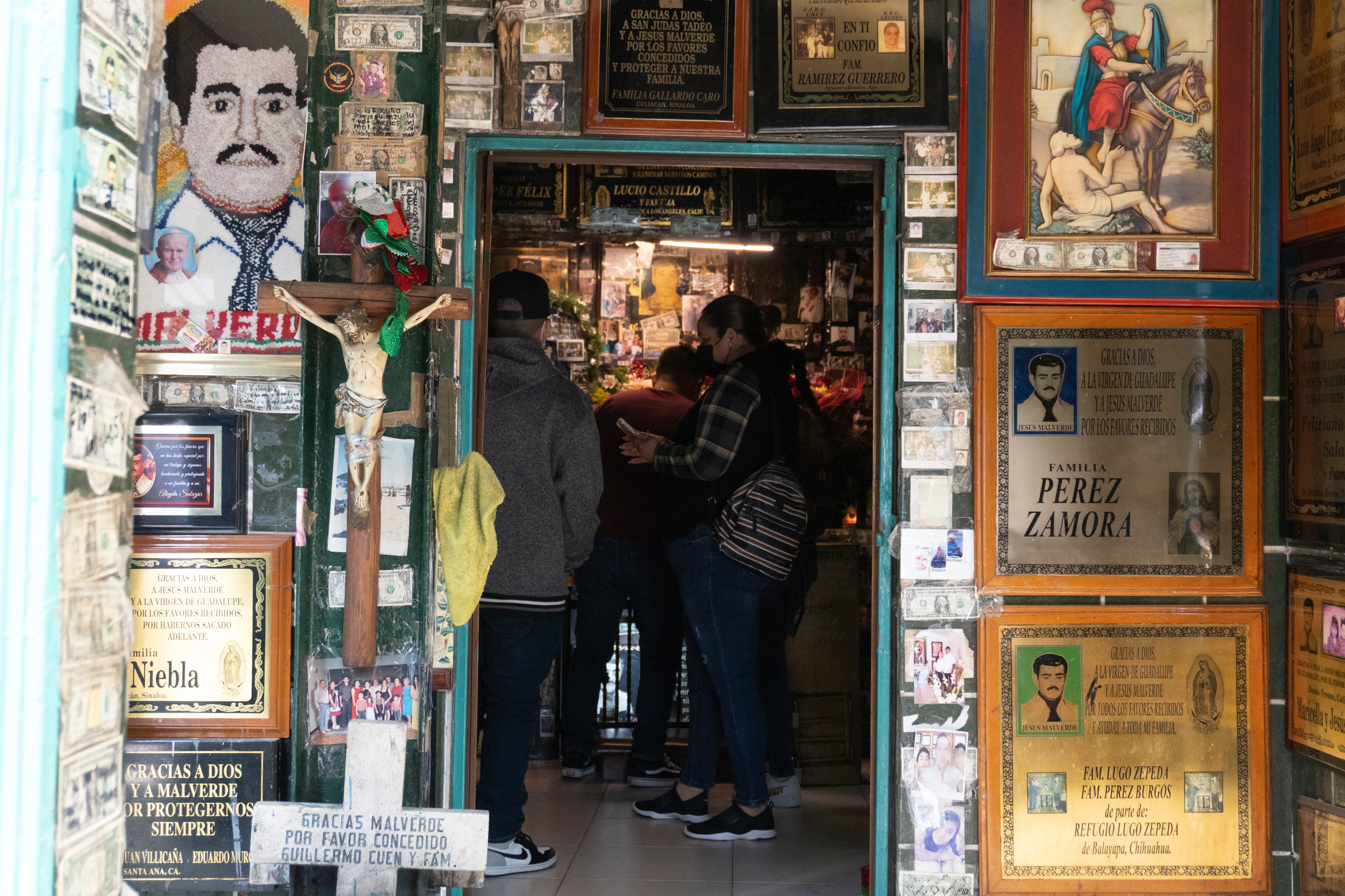 Creyentes de varias partes de la República Mexicana arriban a la Capilla de Jesús Malverde