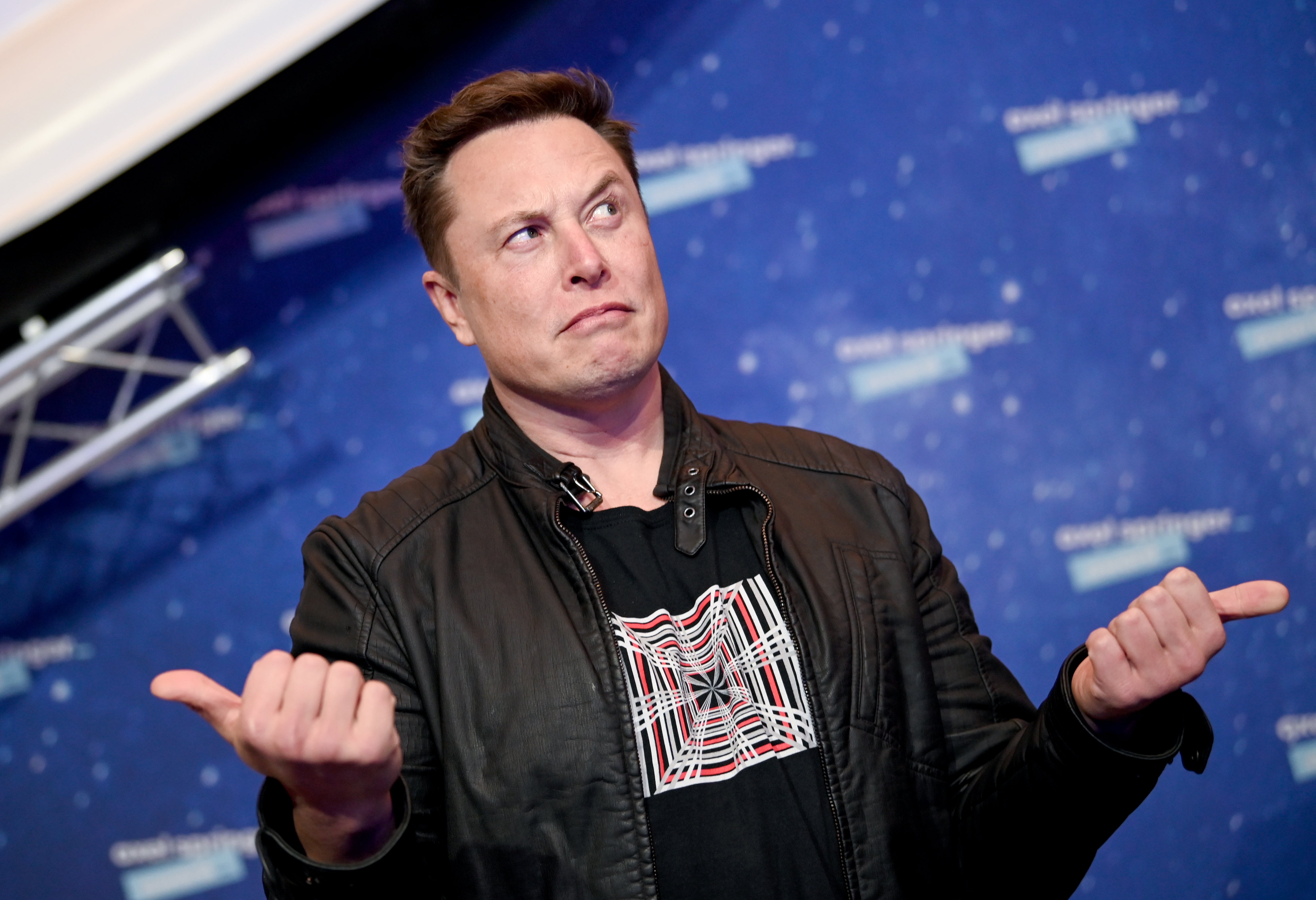 Elon Musk se convirtió en un accionista mayoritario de Twitter hace poco y planea comprar toda la compañía