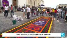 Semana Santa: Guatemala celebra con gigantescas alfombras de flores y aserrín 