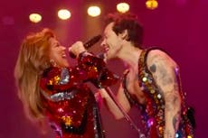 Shania Twain encabeza los elogios a Harry Styles tras su extravagante debut en Coachella