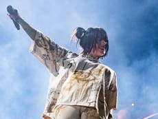 Reseña de Billie Eilish en Coachella 2022: La headliner más joven triunfa al lado de Gorillaz