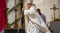 El papa Francisco dice que vivimos una “pascua de guerra” y pide por la paz en Ucrania 