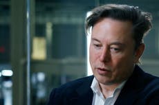 Elon Musk, el hombre más rico del mundo, dice que no tiene hogar y “rota” entre las casas de sus amigos