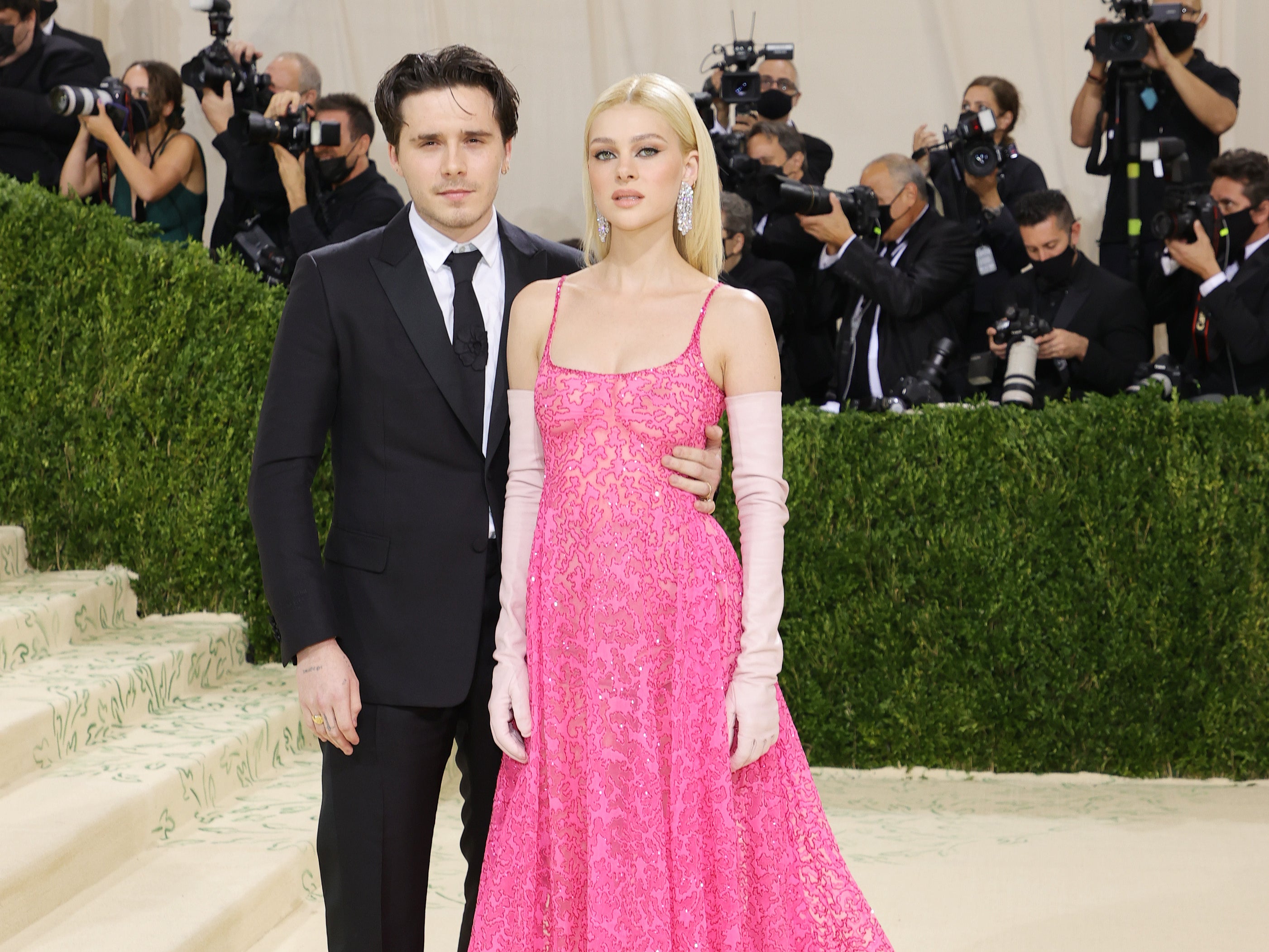 Nicola Peltz comparte un vistazo a la vida matrimonial con Brooklyn Beckham