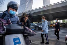 Shanghái saca a 4 millones del confinamiento, alivia normas