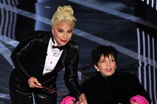 Liza Minnelli fue obligada a salir en silla de ruedas en los Oscar, afirma amigo