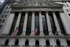 Wall Street, agobiado por la inflación, Ucrania y COVID-19