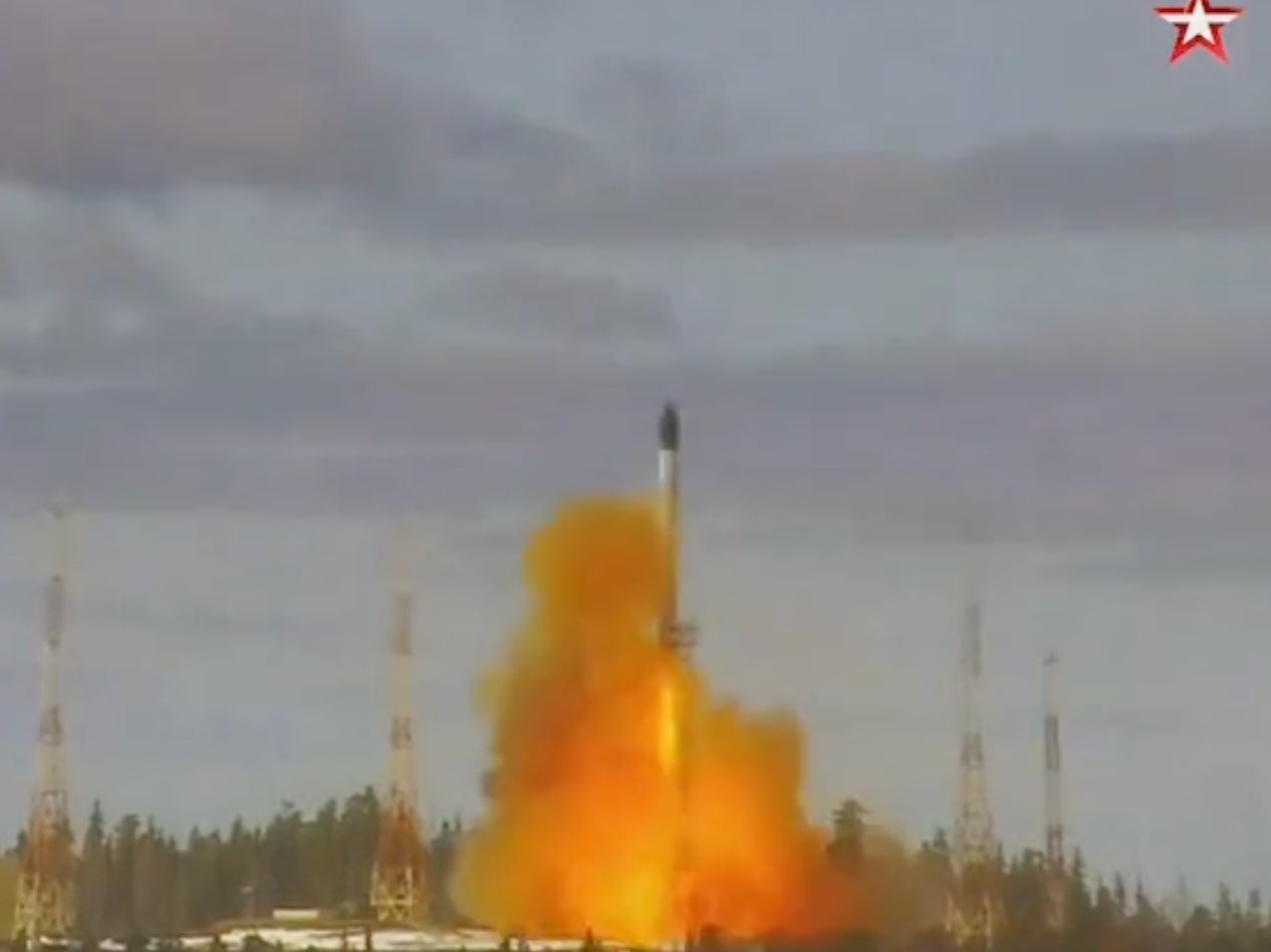 Rusia prueba el nuevo misil de balística intercontinental Sarmat