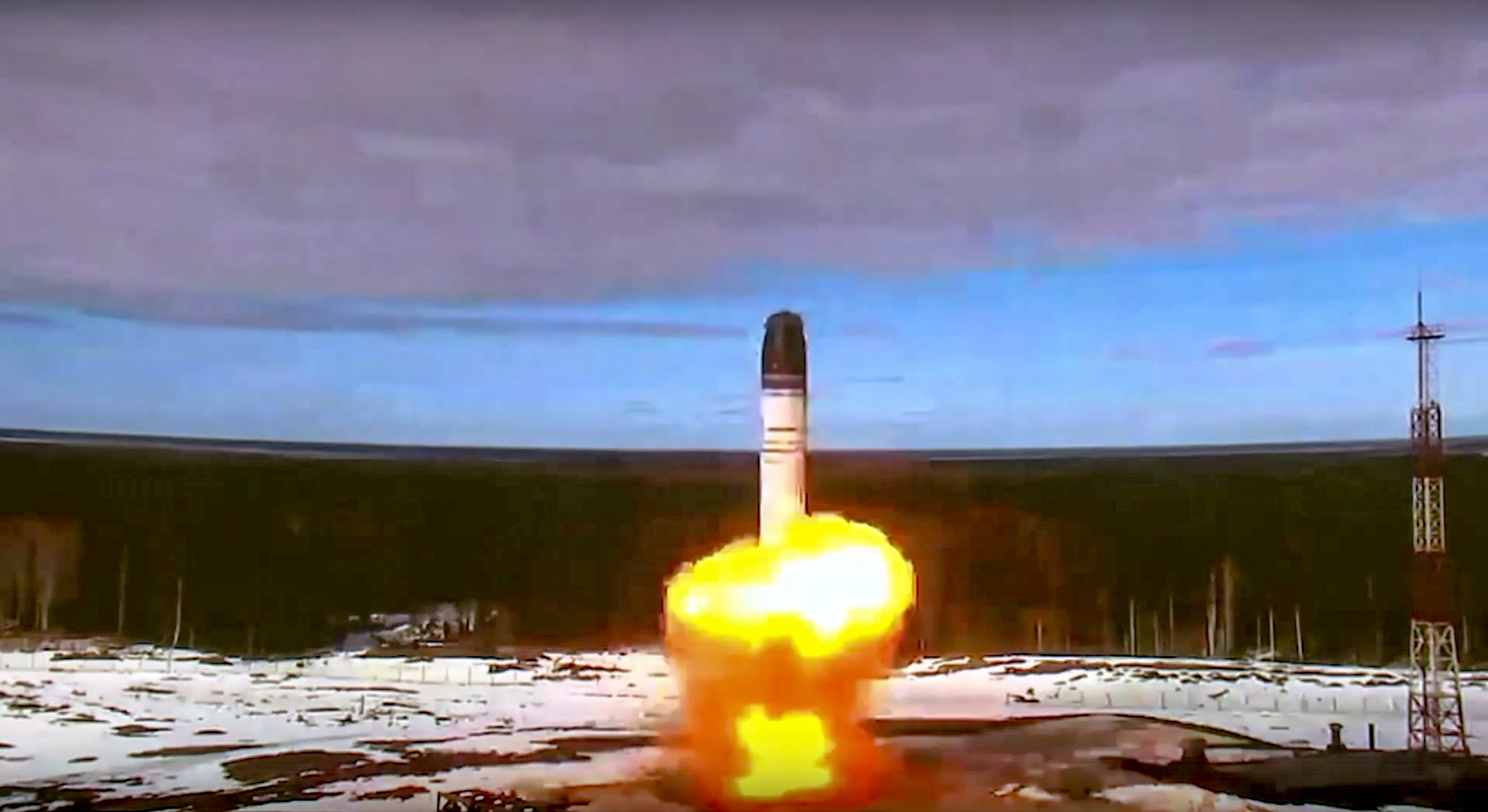 En abril de 2022, Rusia realizó un primer lanzamiento de prueba de su misil balístico intercontinental Sarmat