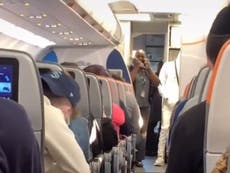 A los pasajeros de JetBlue les ofrecen $10.000 para cambiar de vuelo, pero todos se niegan