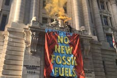 Extinction Rebellion bloquea imprentas de periódicos estadounidenses al iniciar protestas del Día de la Tierra