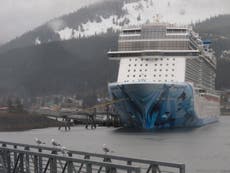 Buscan a turista que bajó de un crucero en Alaska para hacer senderismo y no regresó