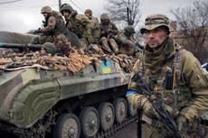 El ataque al este de Ucrania se ralentizó porque “a los rusos no les gusta pelear bajo la lluvia”