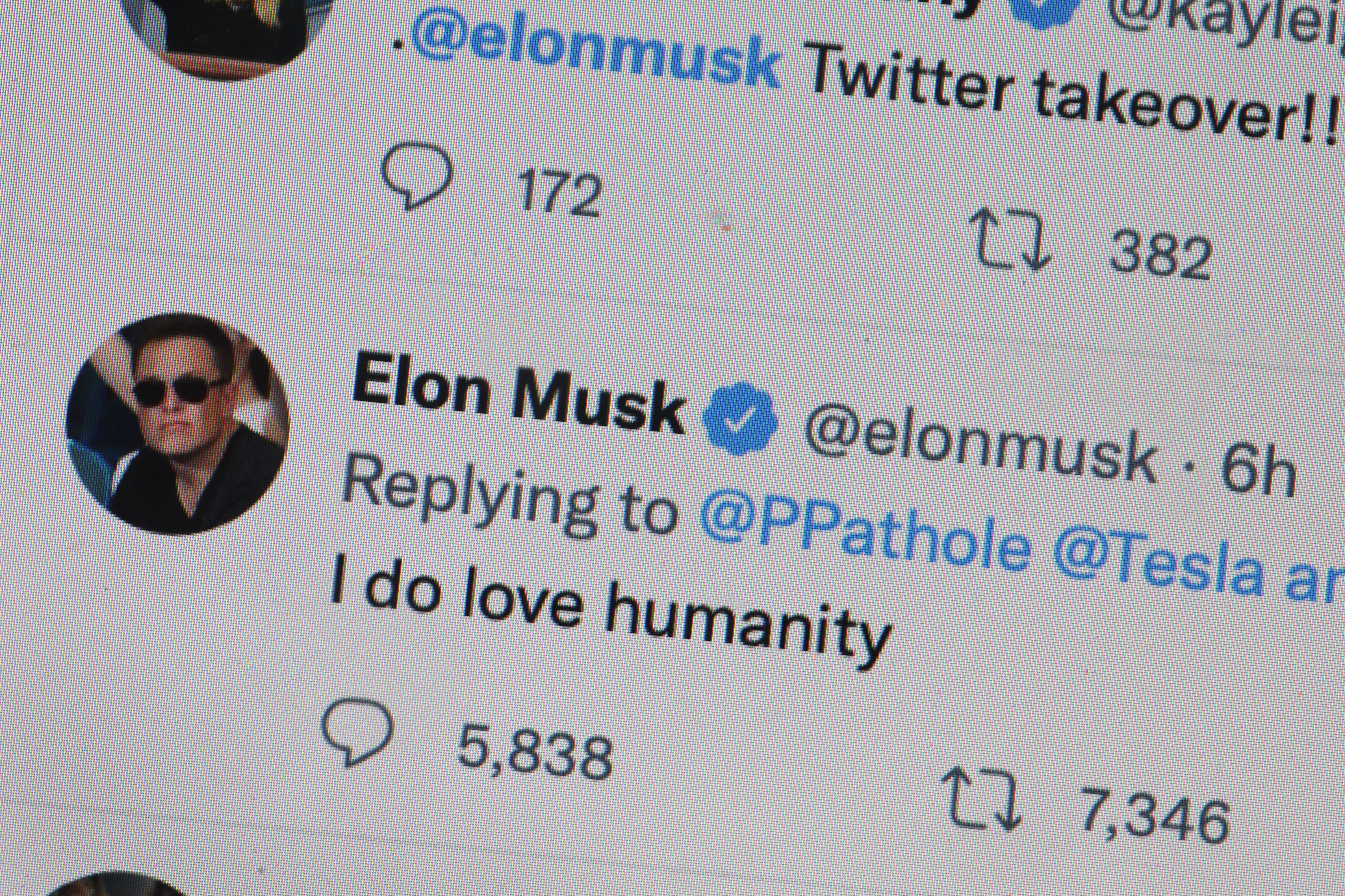 La compra de Twitter de Musk revive llamados a impuesto sobre la riqueza