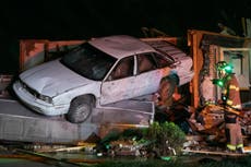 Un potente tornado arrasa 960 edificios en Kansas