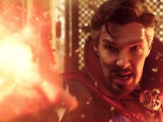 Reseña de ‘Doctor Strange in the Multiverse of Madness’: Sam Raimi no puede rescatar un desastre total 