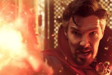 Reseña de ‘Doctor Strange in the Multiverse of Madness’: Sam Raimi no puede rescatar un desastre total
