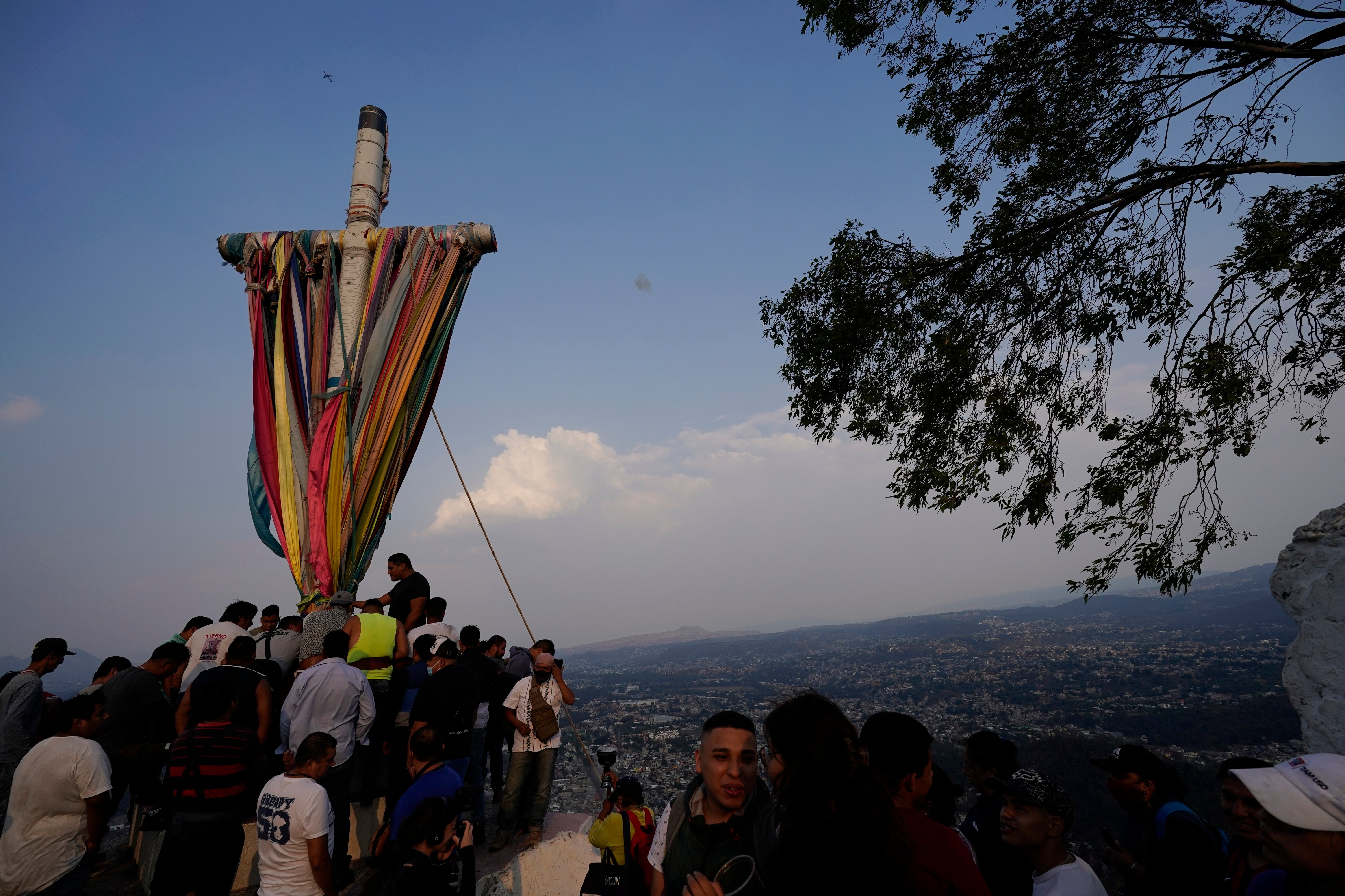 MÉXICO-DÍA DE LA SANTA CRUZ