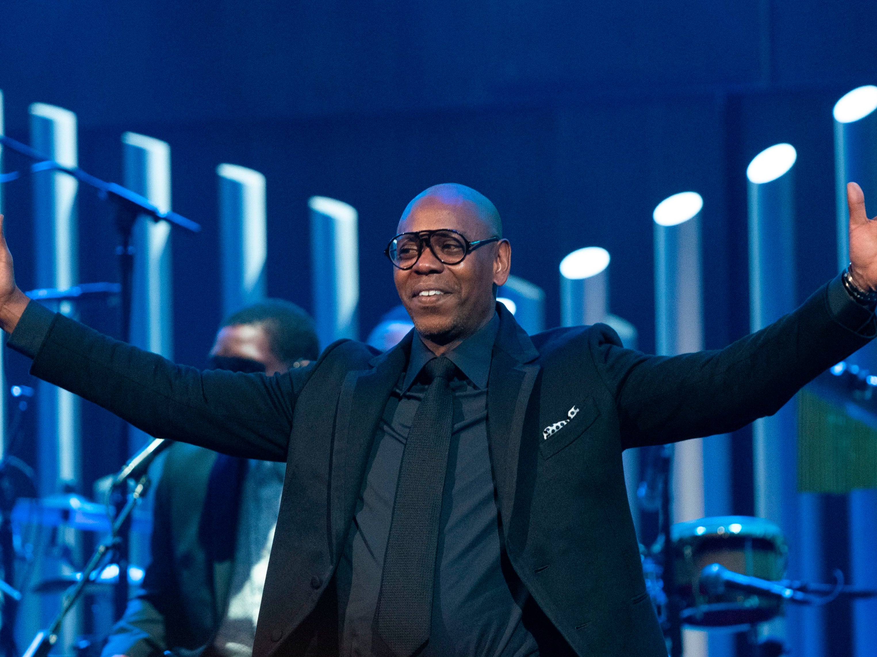 El presunto atacante de Dave Chappelle escribió una canción con el nombre del comediante