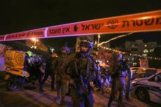 Tres muertos en ataque a puñaladas cerca de Tel Aviv