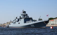 El buque de guerra ruso Almirante Makarov está “en llamas después de ser alcanzado por un misil ucraniano” 