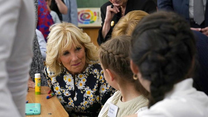 La primera dama de EE.UU Jill Biden visita sorpresivamente Ucrania el Día de la Madre