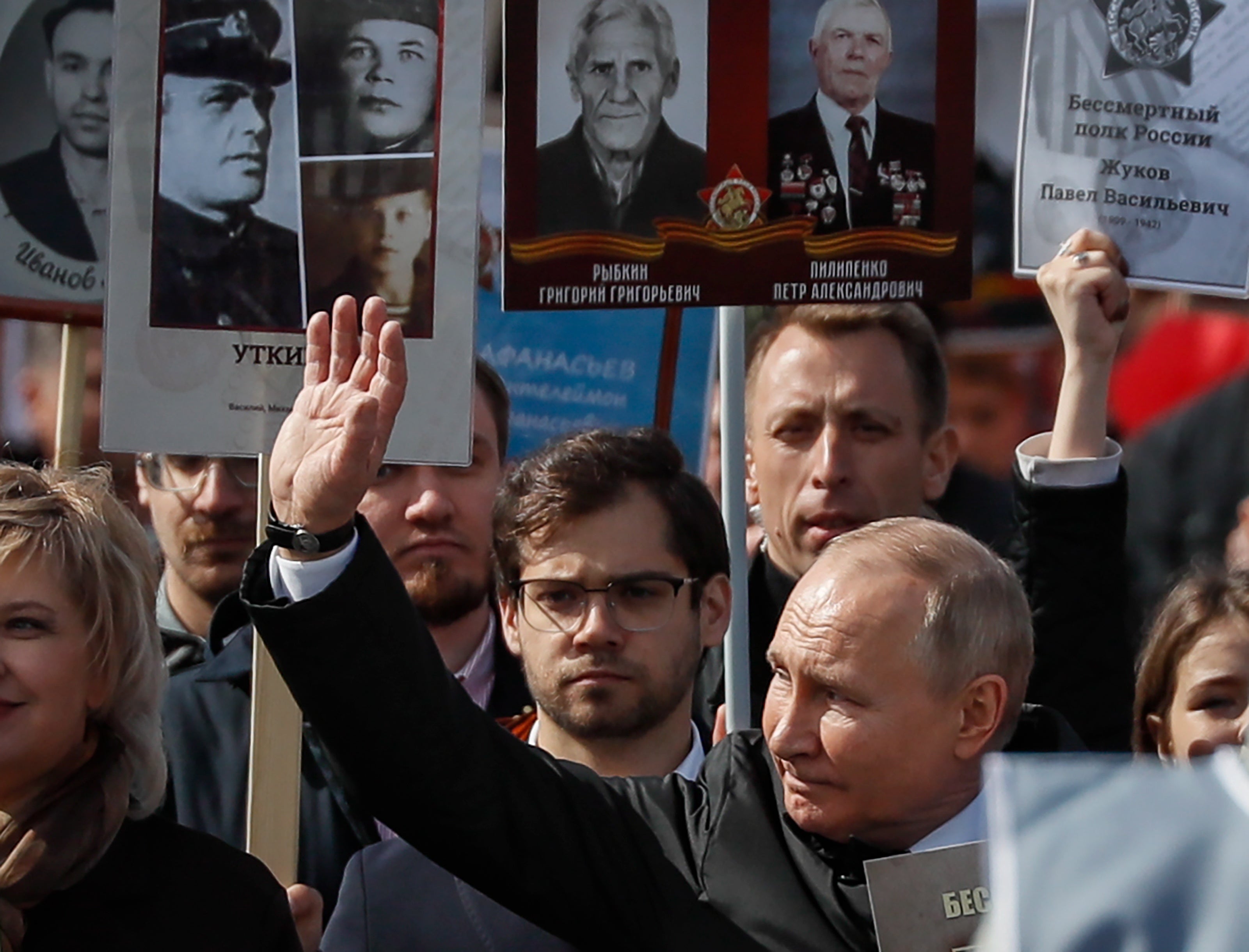 Russia conmemora el Día de la Victoria, la rendición incondicional de la Alemania nazi en la Segunda Guerra Mundial. Se hace un desfile anual en la Plaza Roja de Moscú