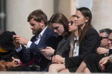 Mujeres de Mariúpol al papa: "es nuestra última esperanza"