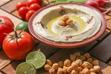 Hummus: Tres recetas para prepararlo en casa y ¡lucirte!