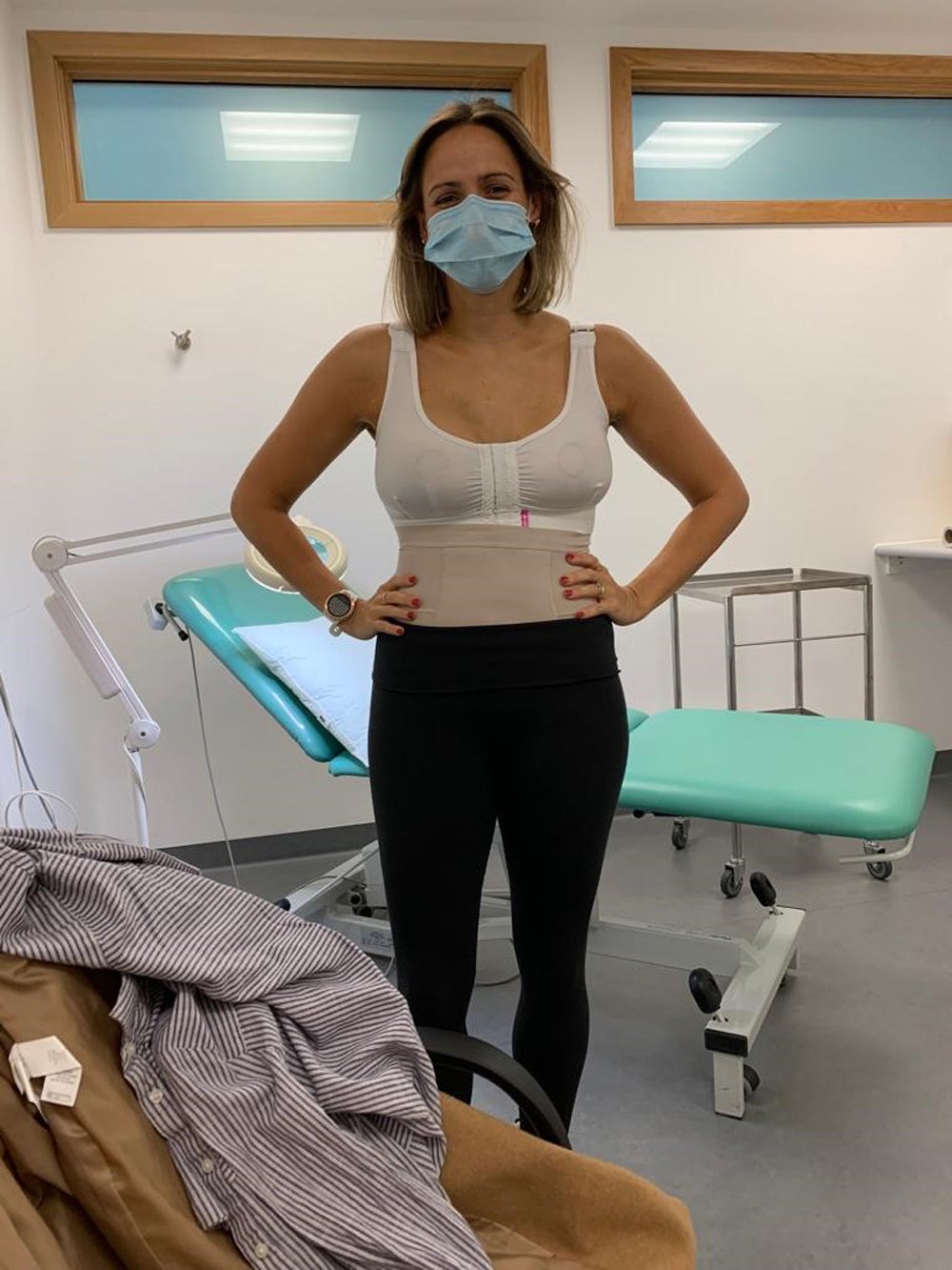 Inglaterra: una enfermera de 34 años se sometió a una extirpación preventiva de senos y ovarios