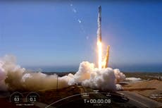 SpaceX lanza 53 satélites Starlink desde California