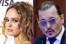 Critican a fans de Johnny Depp por acosar a su hija Lily-Rose