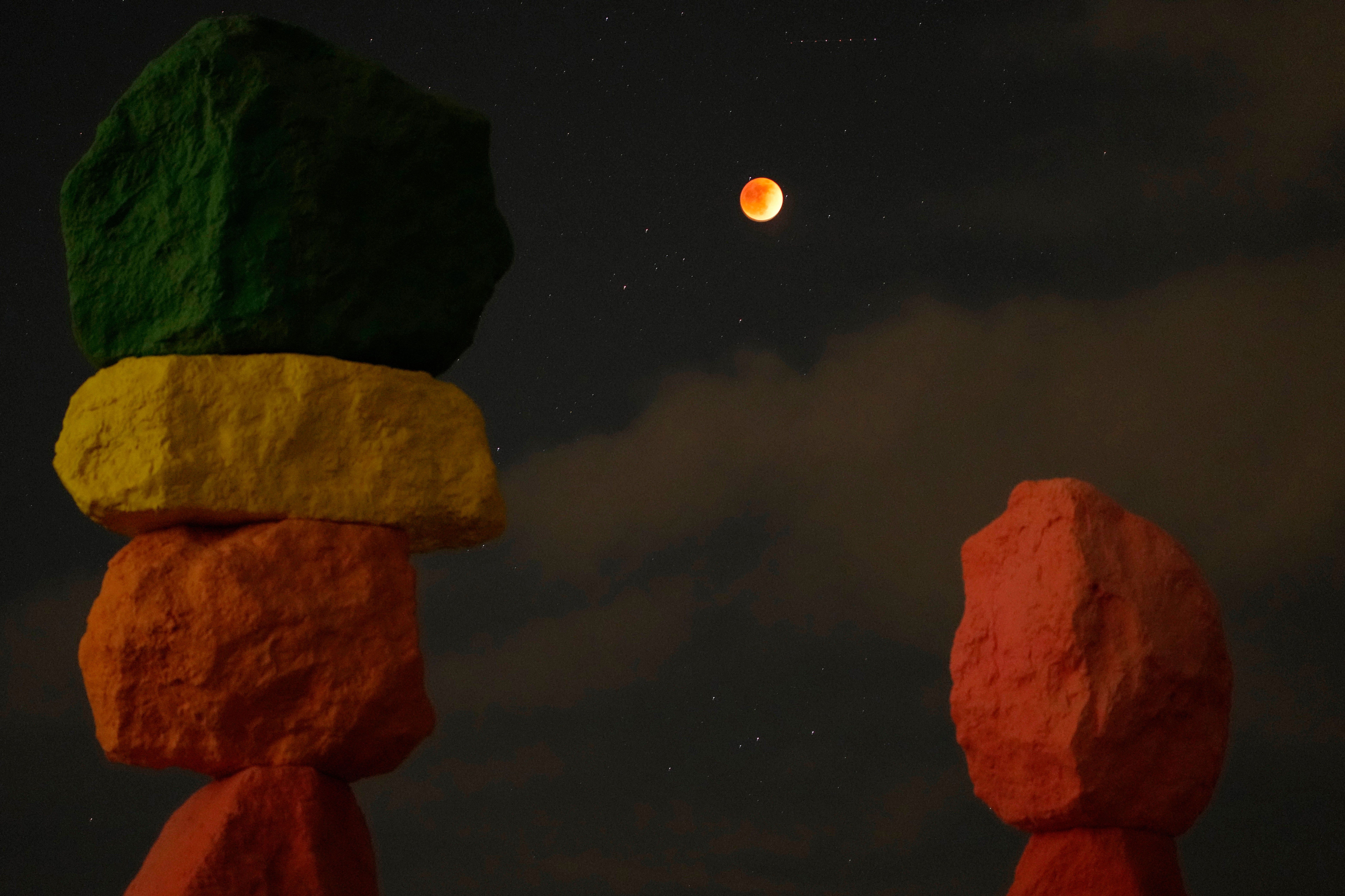 Temporada de eclipses 2022: ¿Cómo nos afectan física y emocionalmente? 