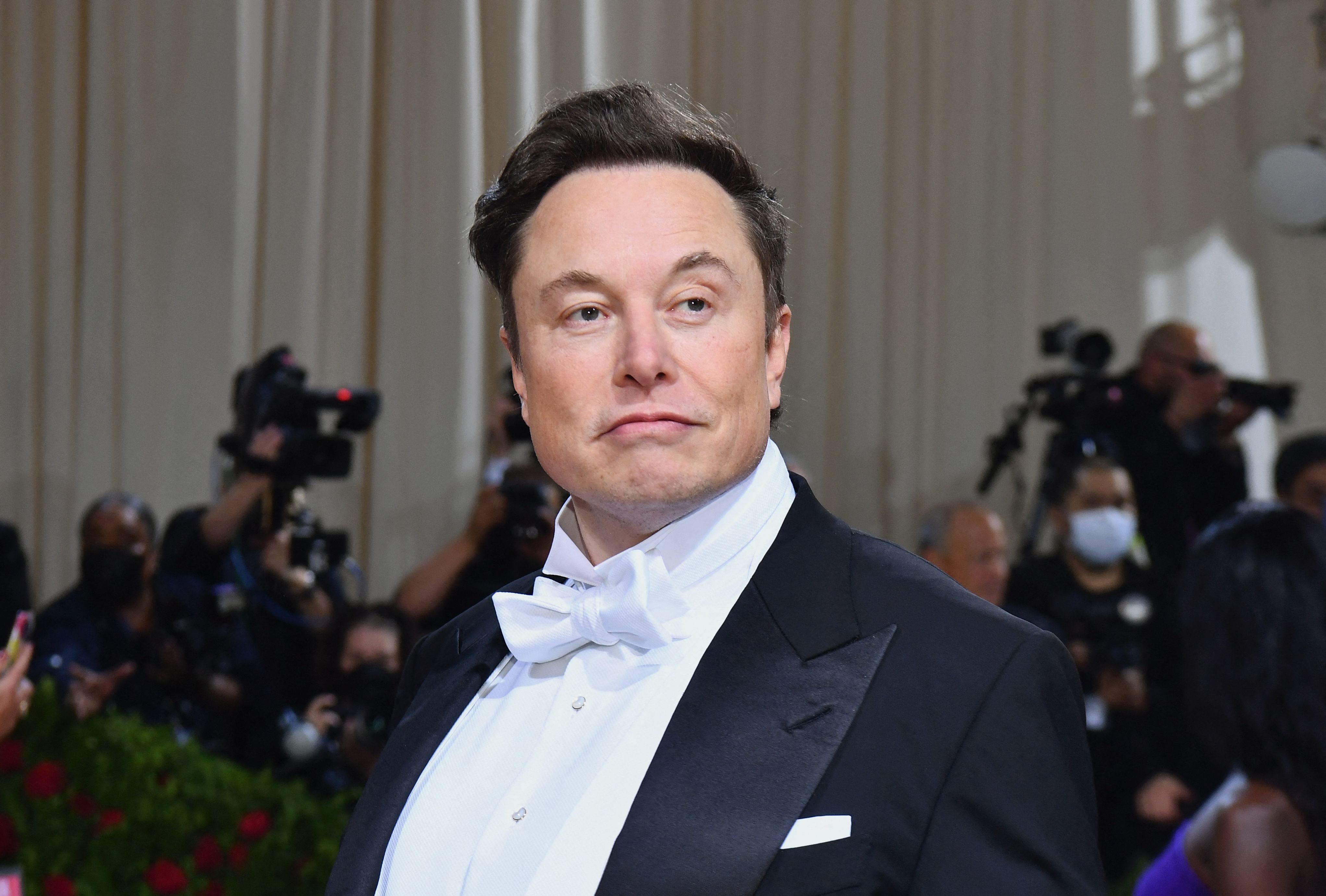 El multimillonario Elon Musk niega con vehemencia las acusaciones de conducta sexual inapropiada