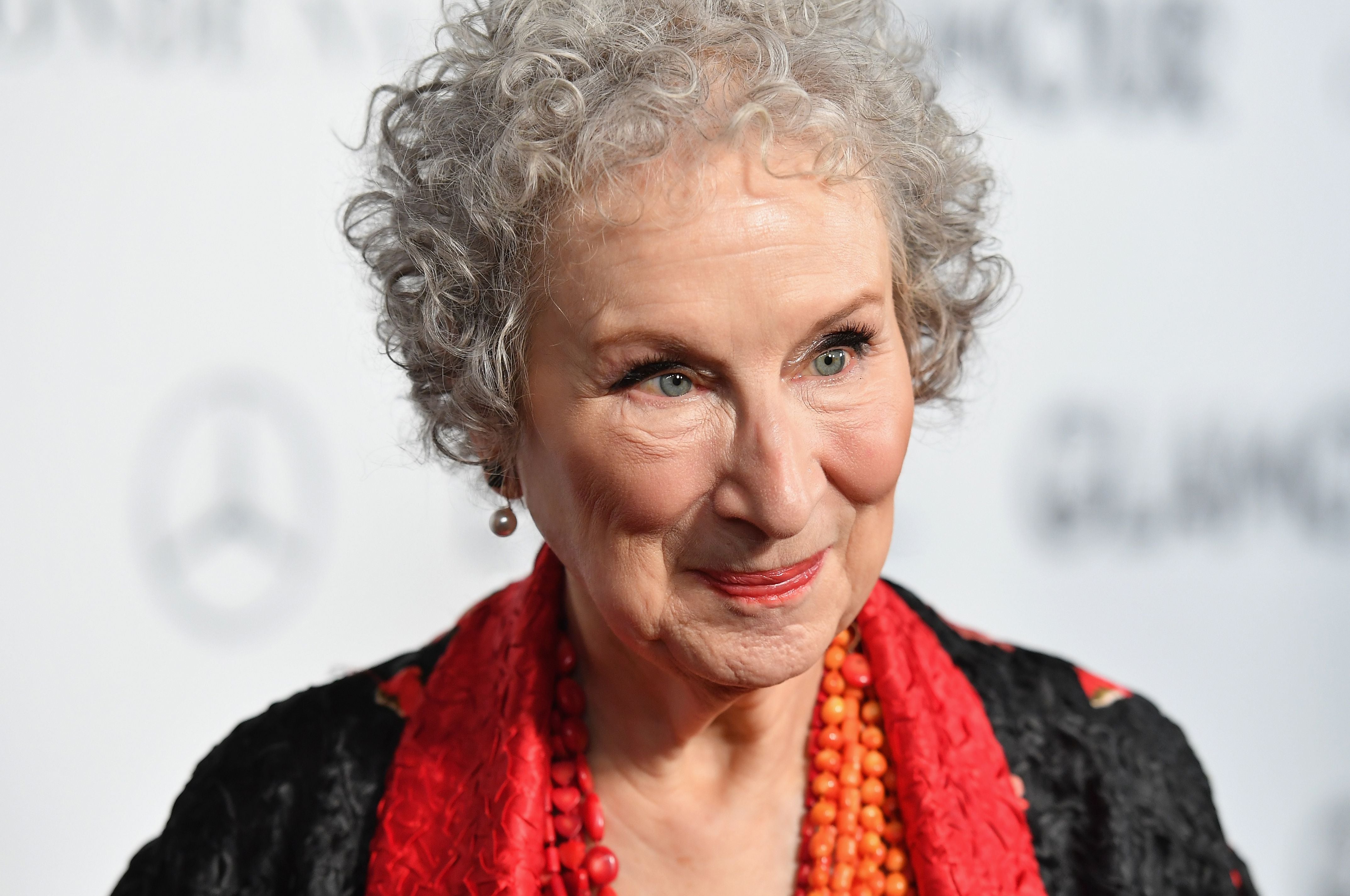Anulación de Roe por la Corte Suprema es una “venganza por MeToo”: Margaret Atwood