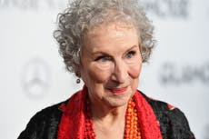 Anulación de Roe por la Corte Suprema es una “venganza por MeToo”: Margaret Atwood