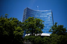 Renuncia diplomático ruso en protesta por guerra en Ucrania