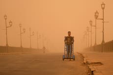 Tormenta de arena cubre partes del Medio Oriente