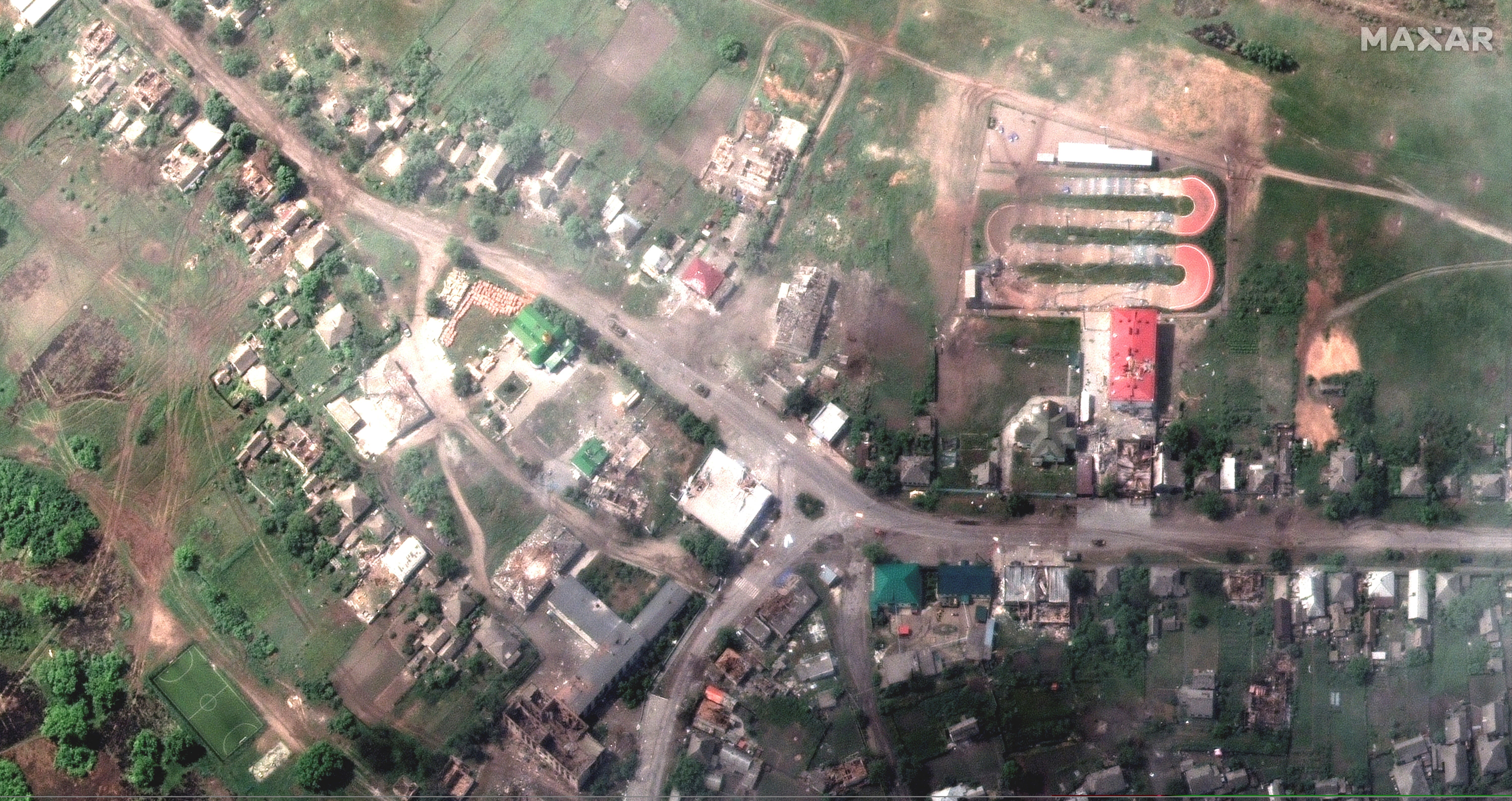 Una imagen de satélite muestra la ciudad dañada de Lyman, en la región de Donetsk